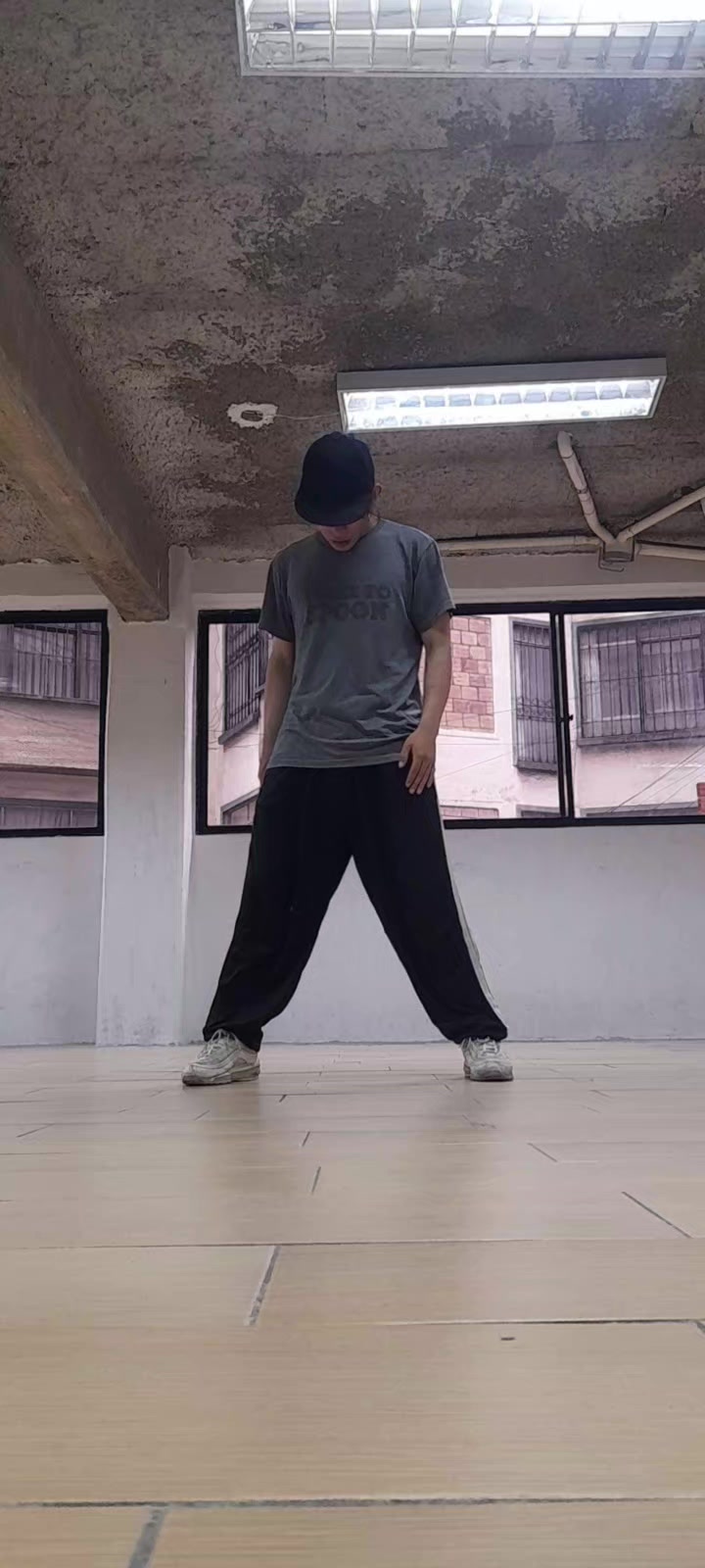 @Luis Mujica -Coreografo & Prof