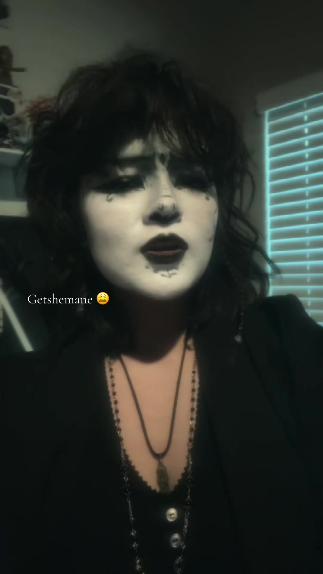 @🦇✩ 𝔞𝔫𝔤𝔦𝔢 ✩🦇