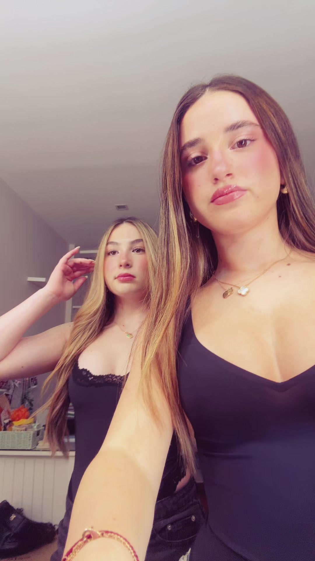 @Ellatirer