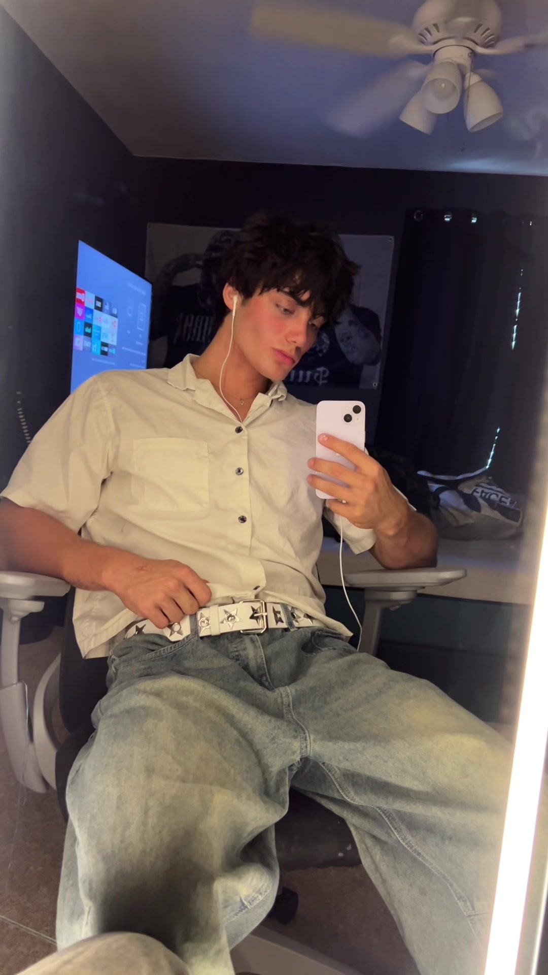 @hullo