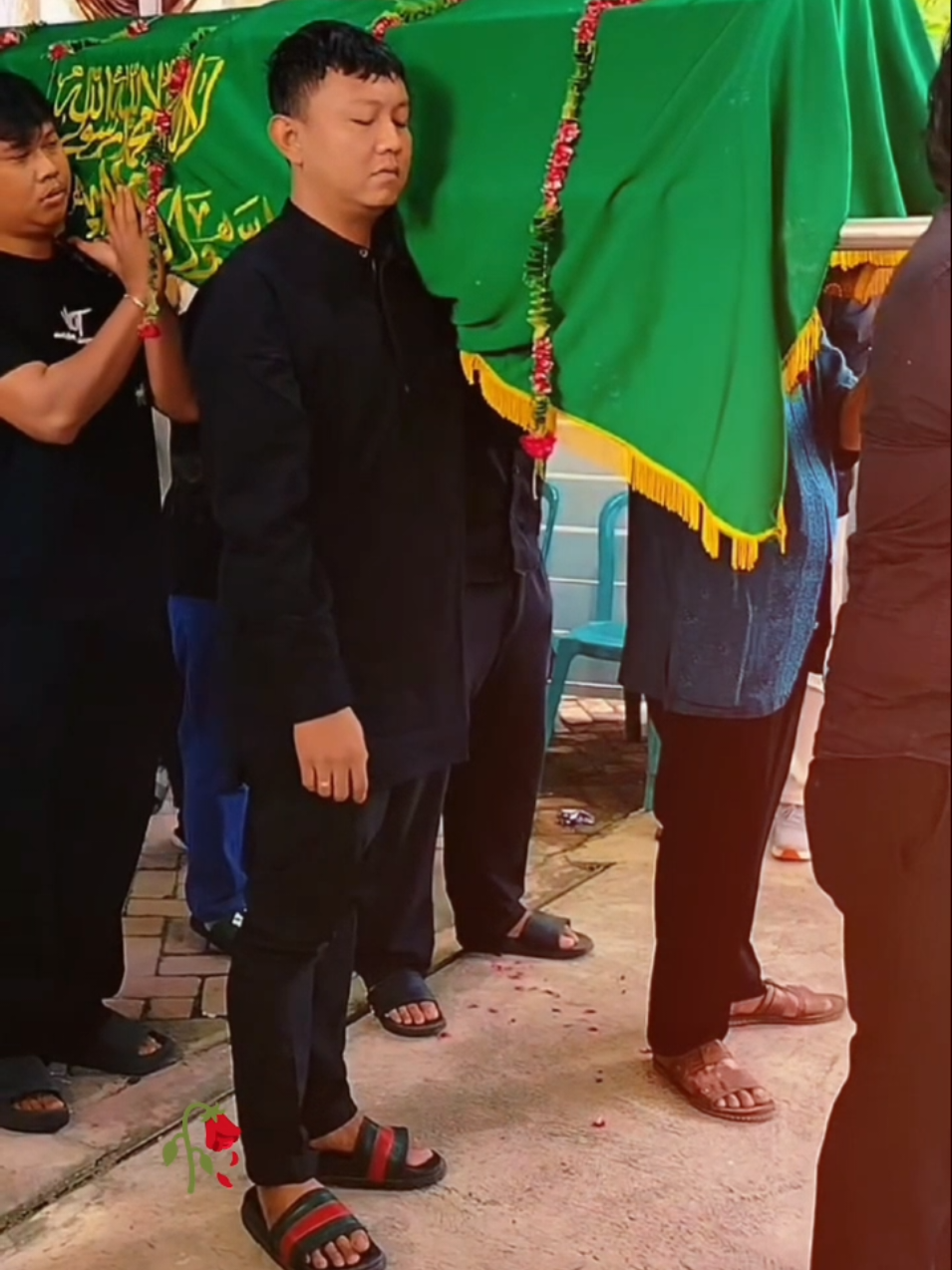 @𝐝𝐞𝐤 𝐂𝐮𝐧𝐝𝐚 ᥫ᭡