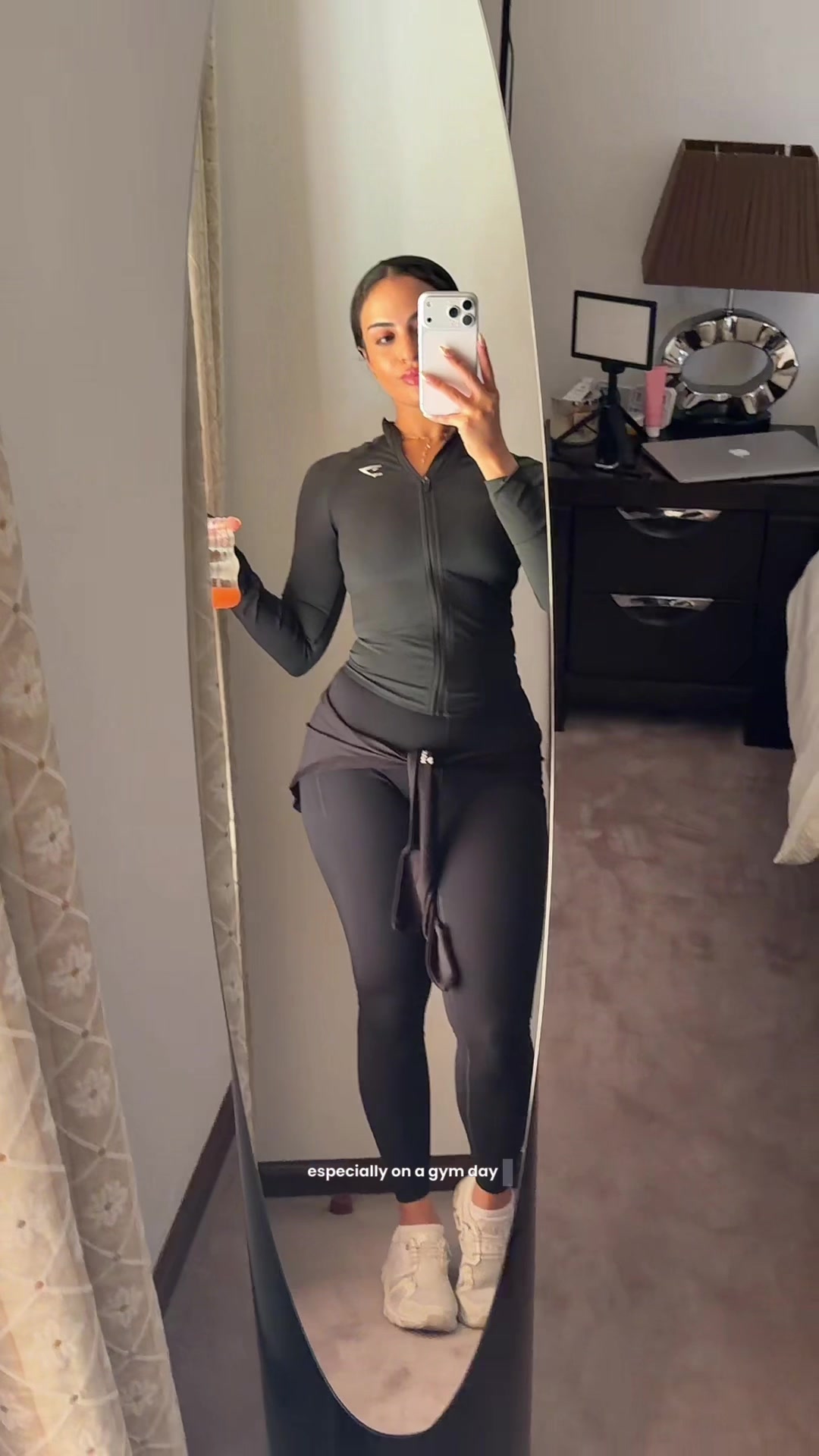 @M