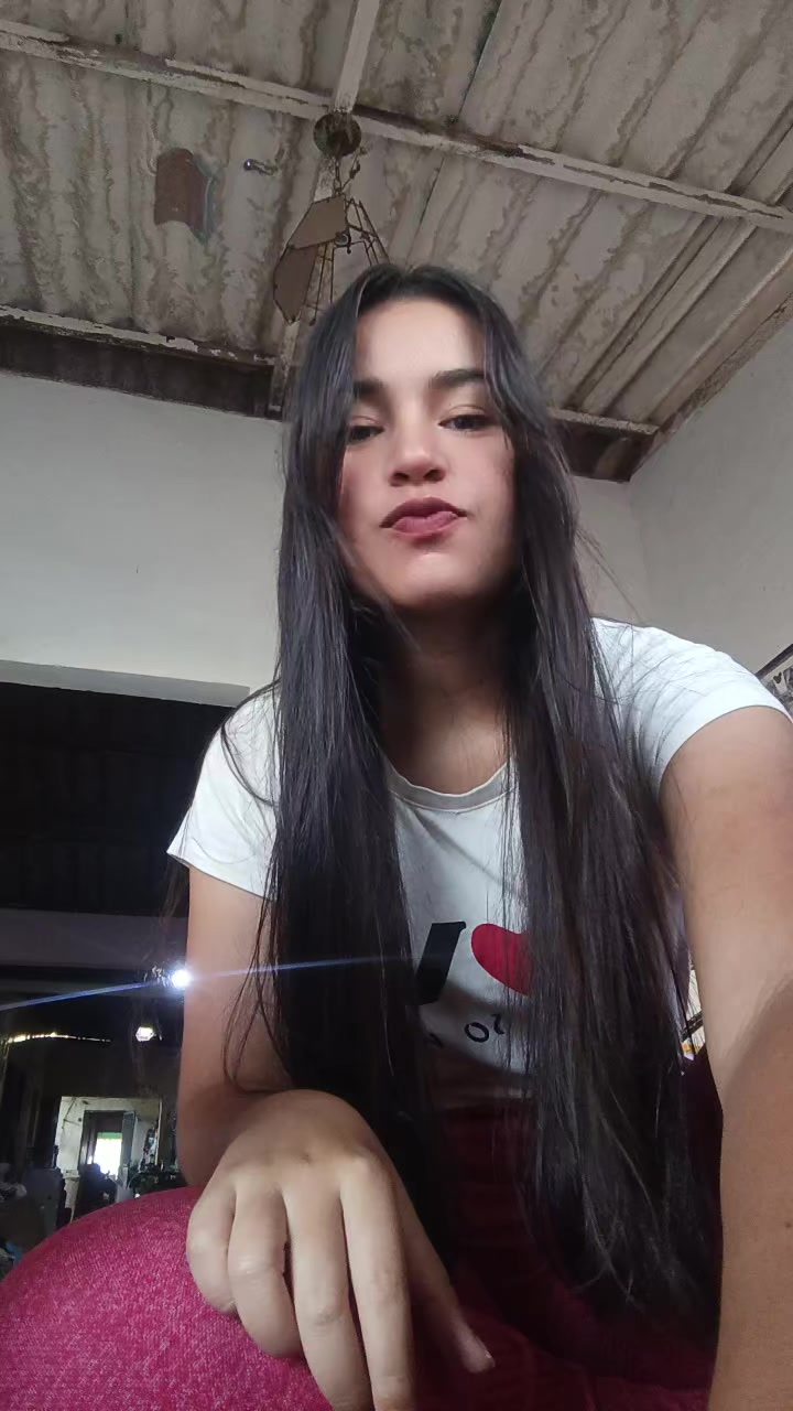 @Analiesse Marín🇻🇪