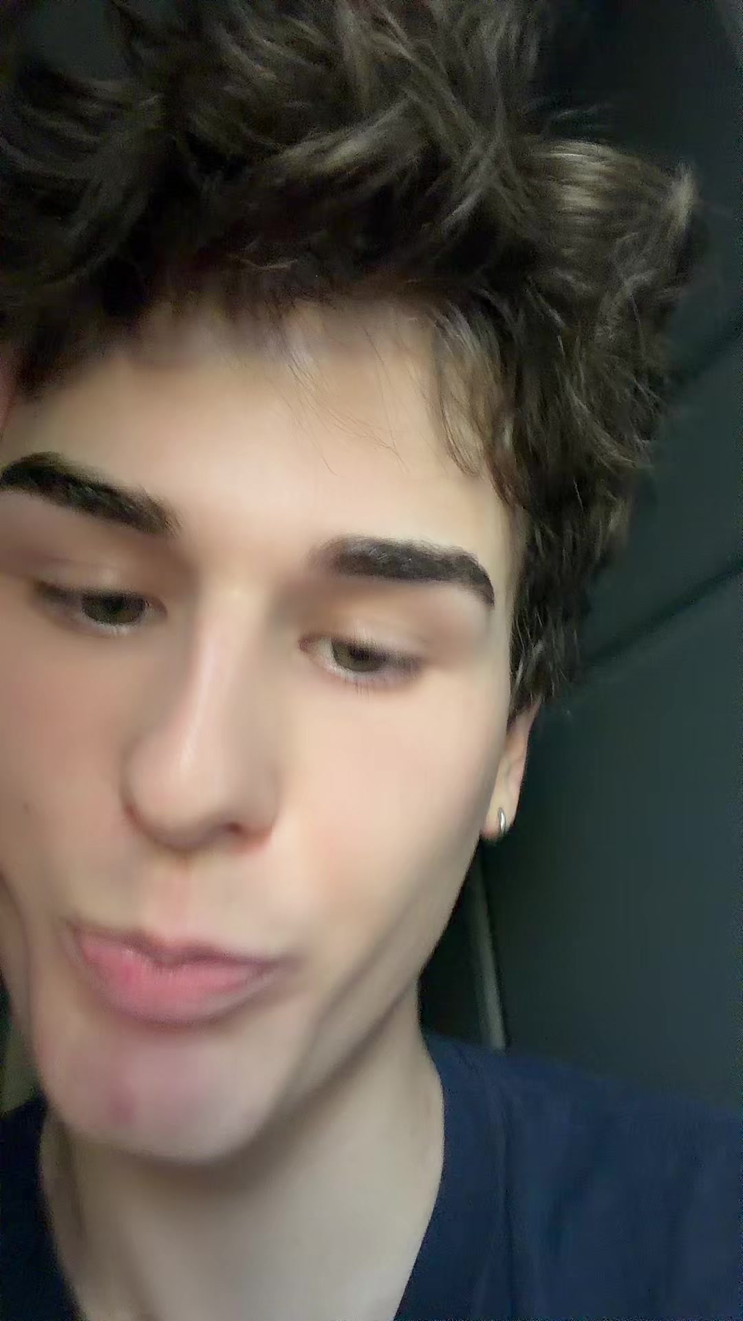 @🦄