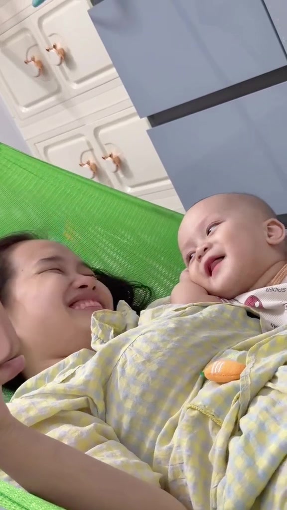 @H&agrave; Ngọc (B&ugrave;)