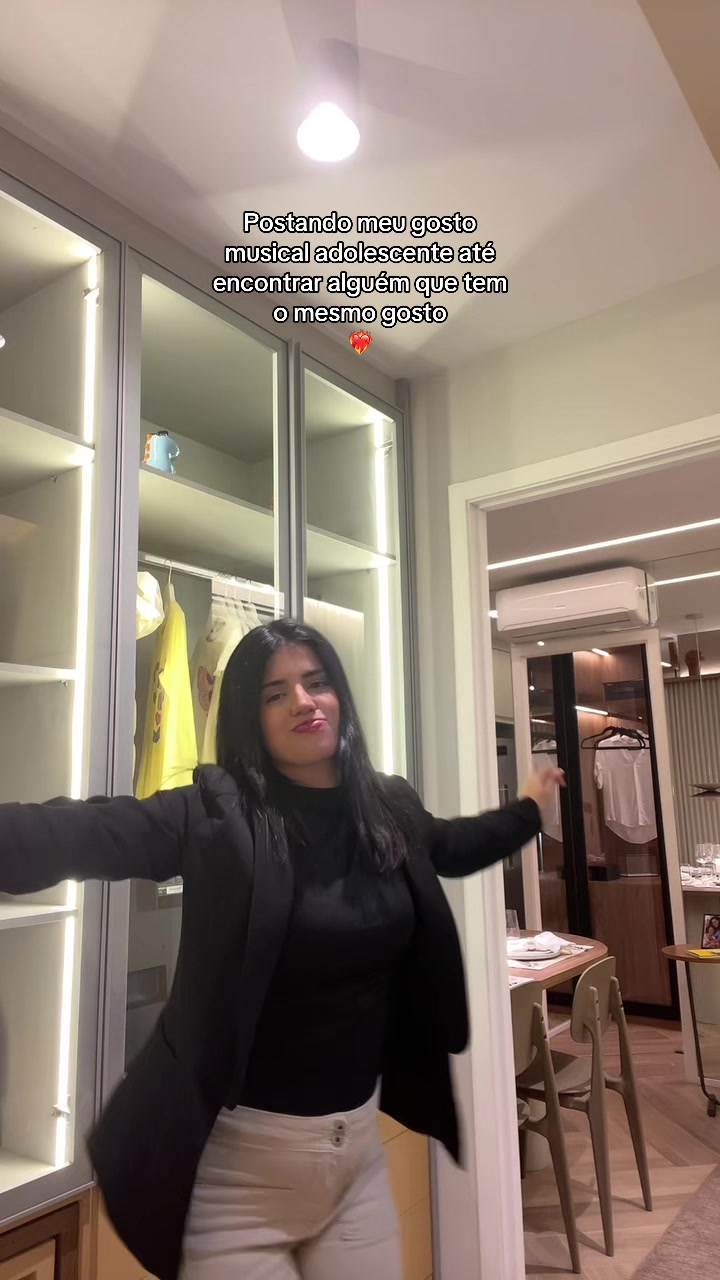 @Fernanda Andrade 🧨
