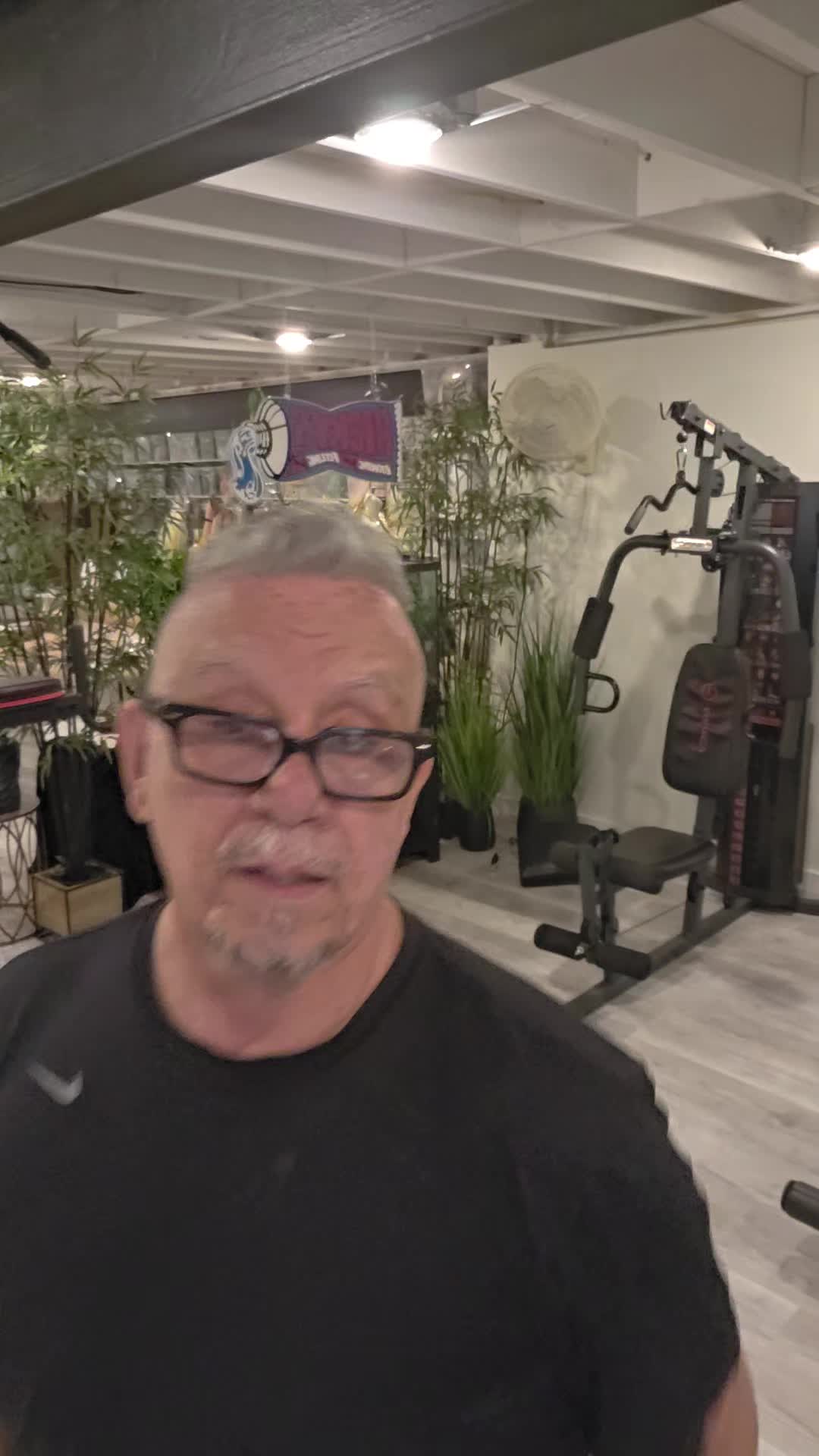 @RickyQ Lifestyle