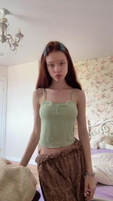 @аликью🪽