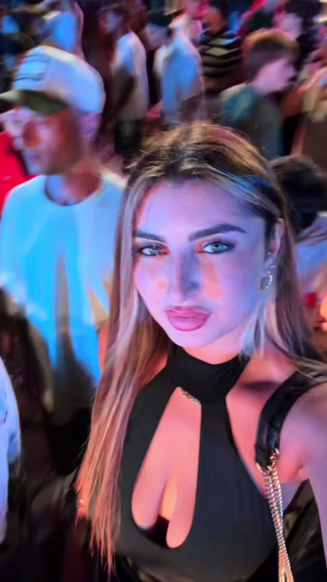 @Sabrina🪬