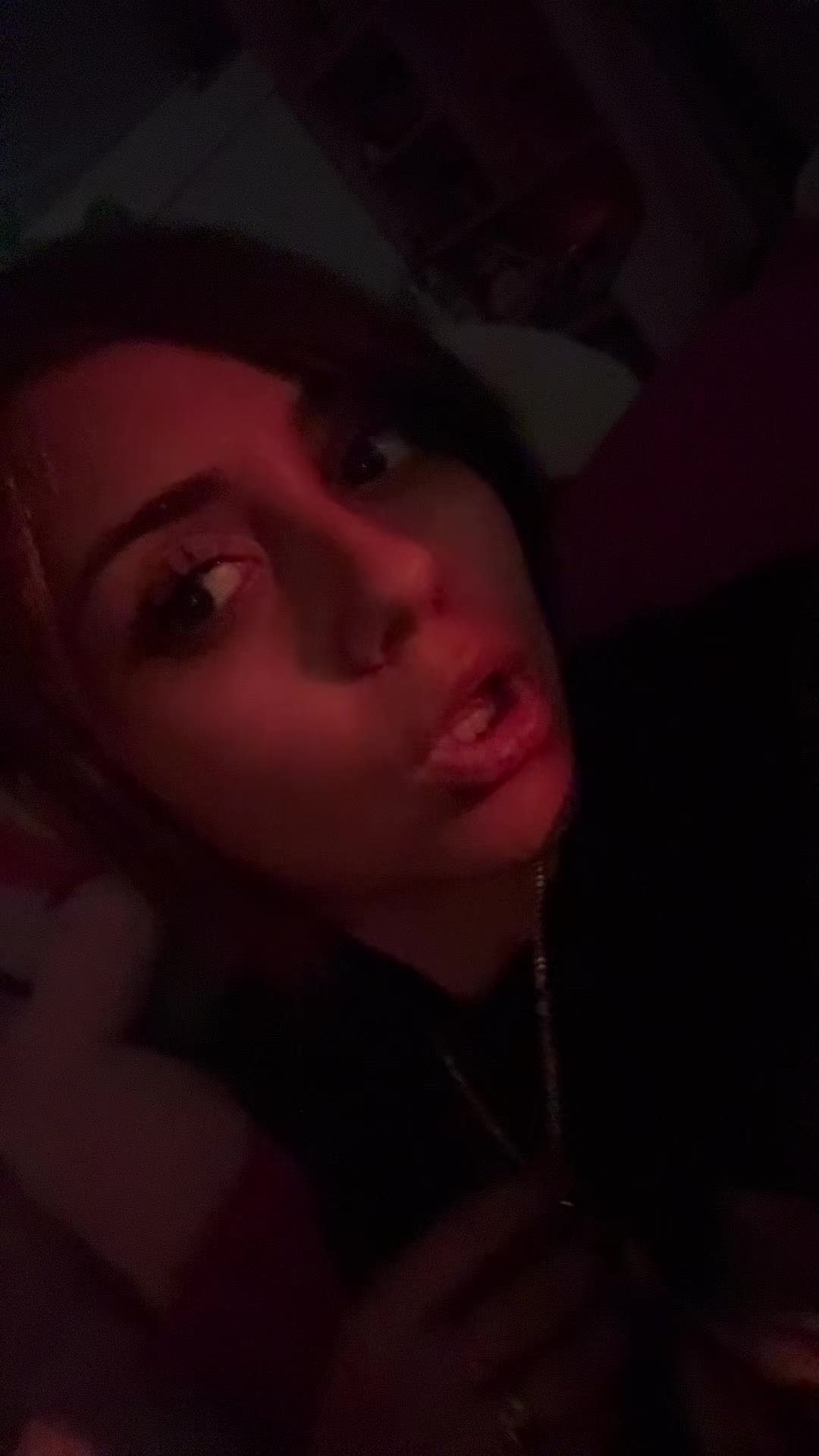 @️