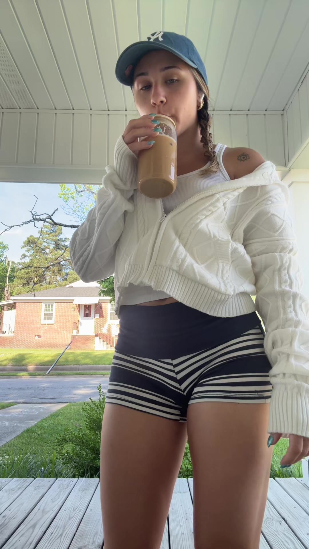@Lara