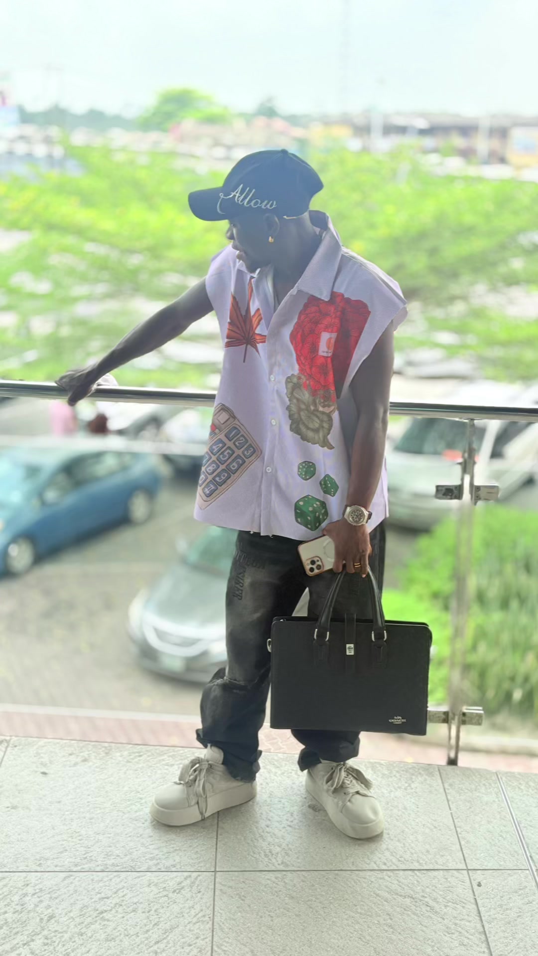 @official_oche.dollars