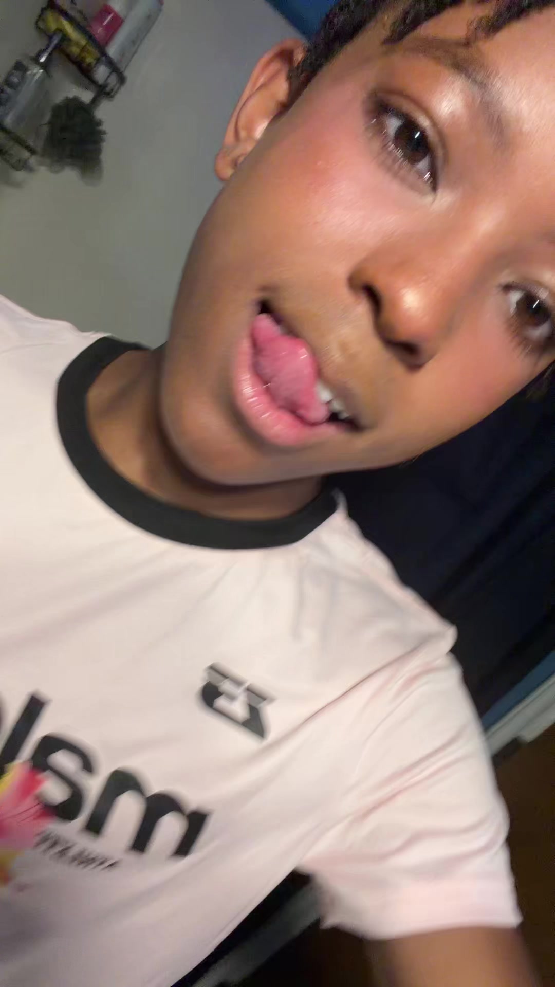 @Ari