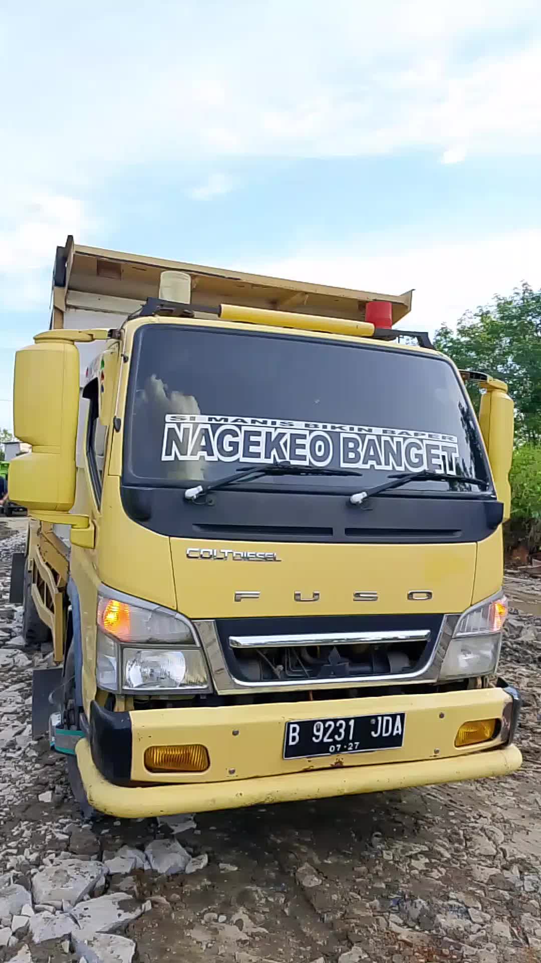 @si manis bikin baper