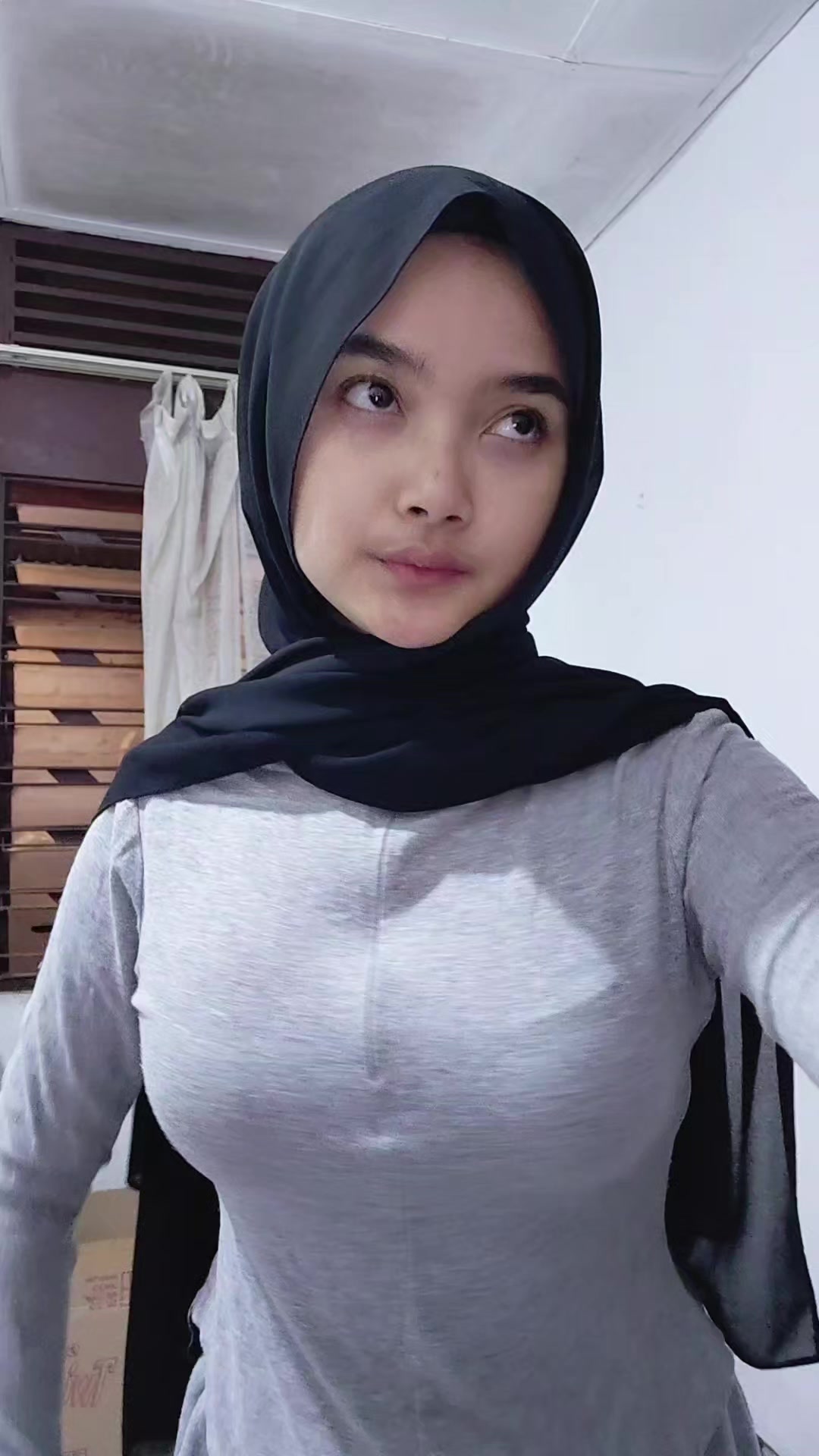 @Rr. Athaya