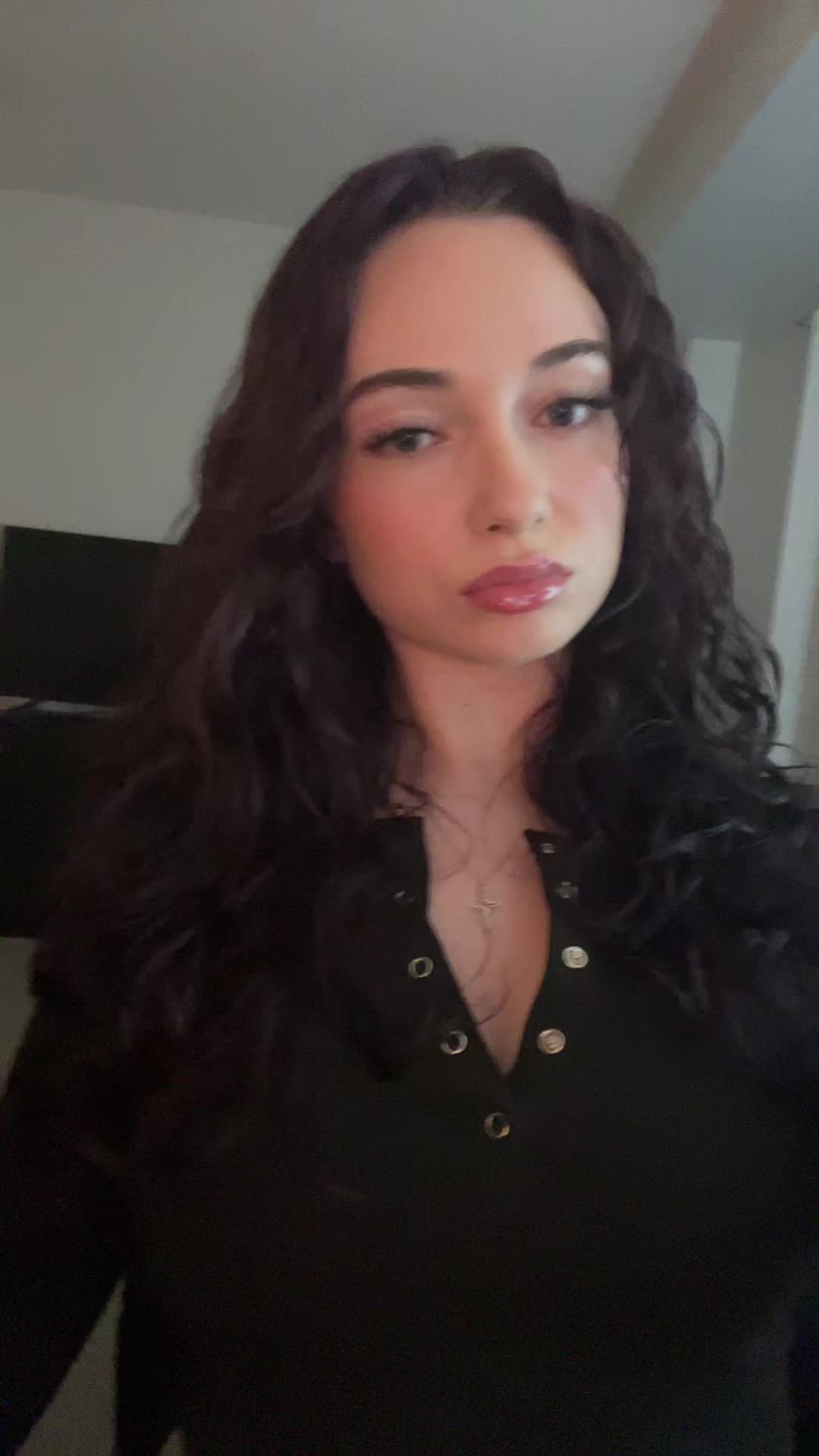 @laurennveronica