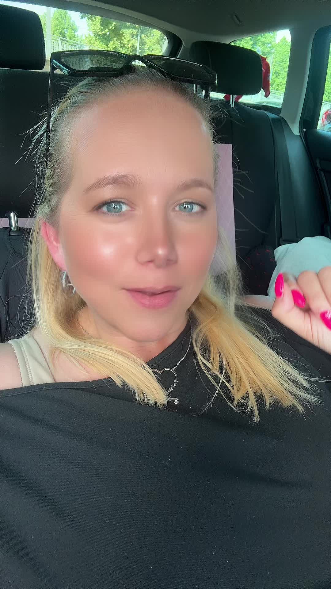 @kriskiss