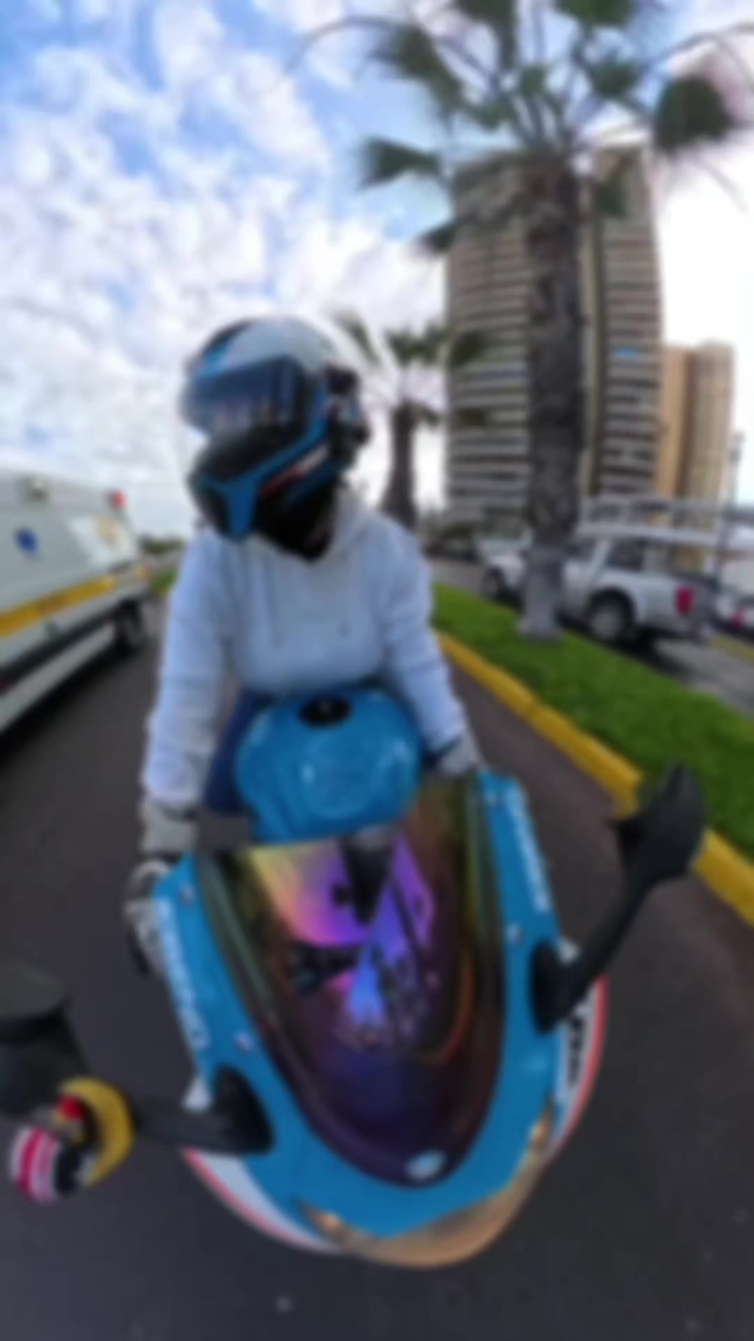 @la de la suzuki 🚀💙