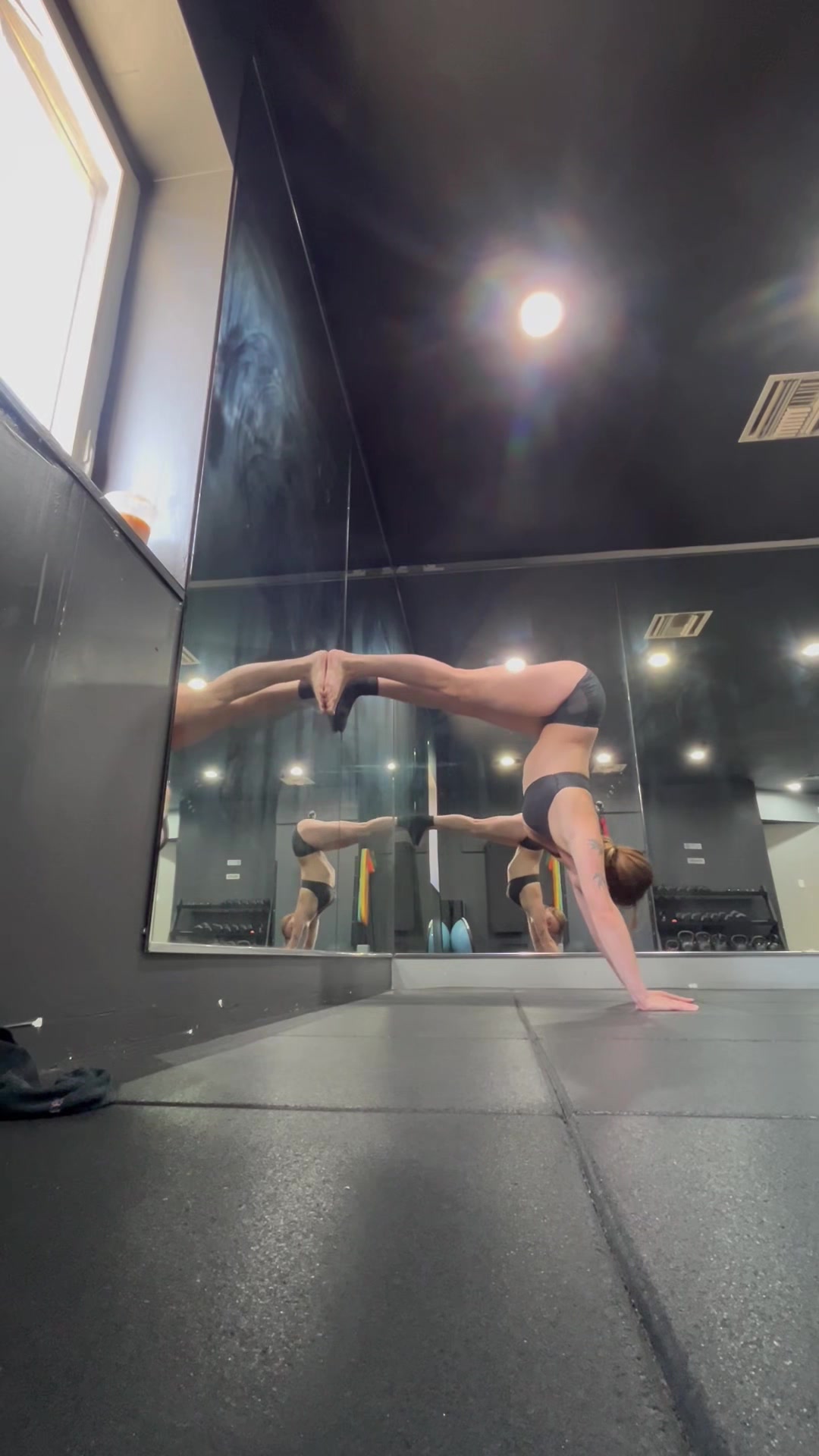 @Liv