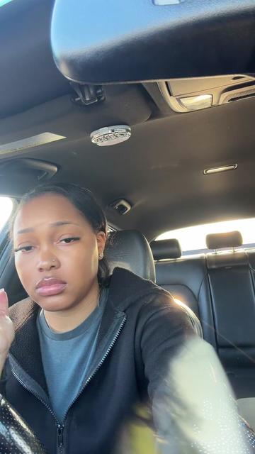 @kenniimichelle