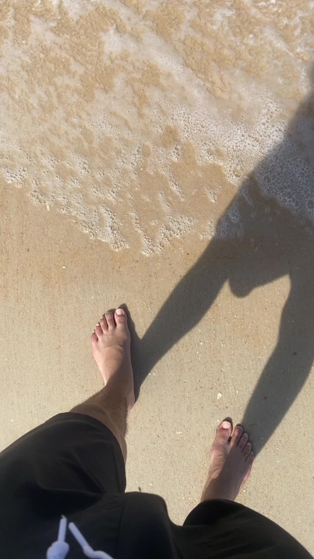 @:3