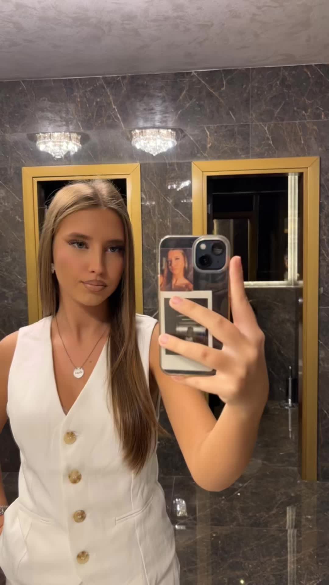 @Лара