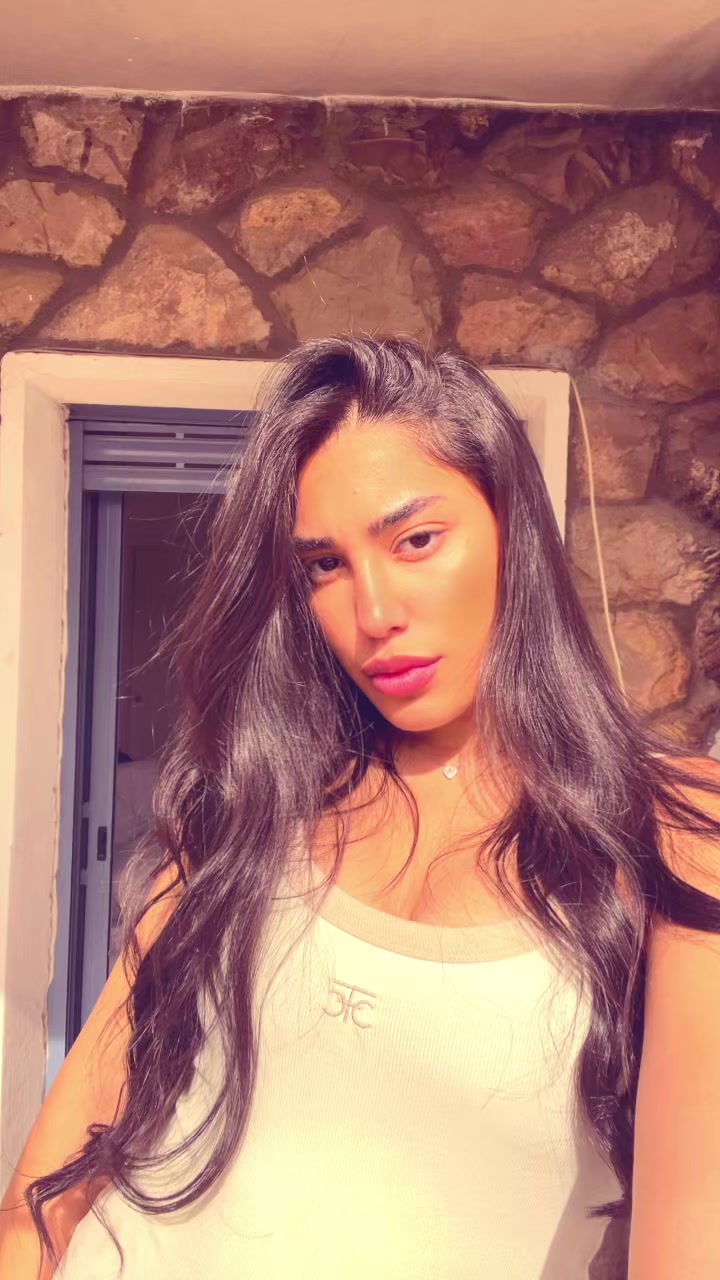 @shani_d12