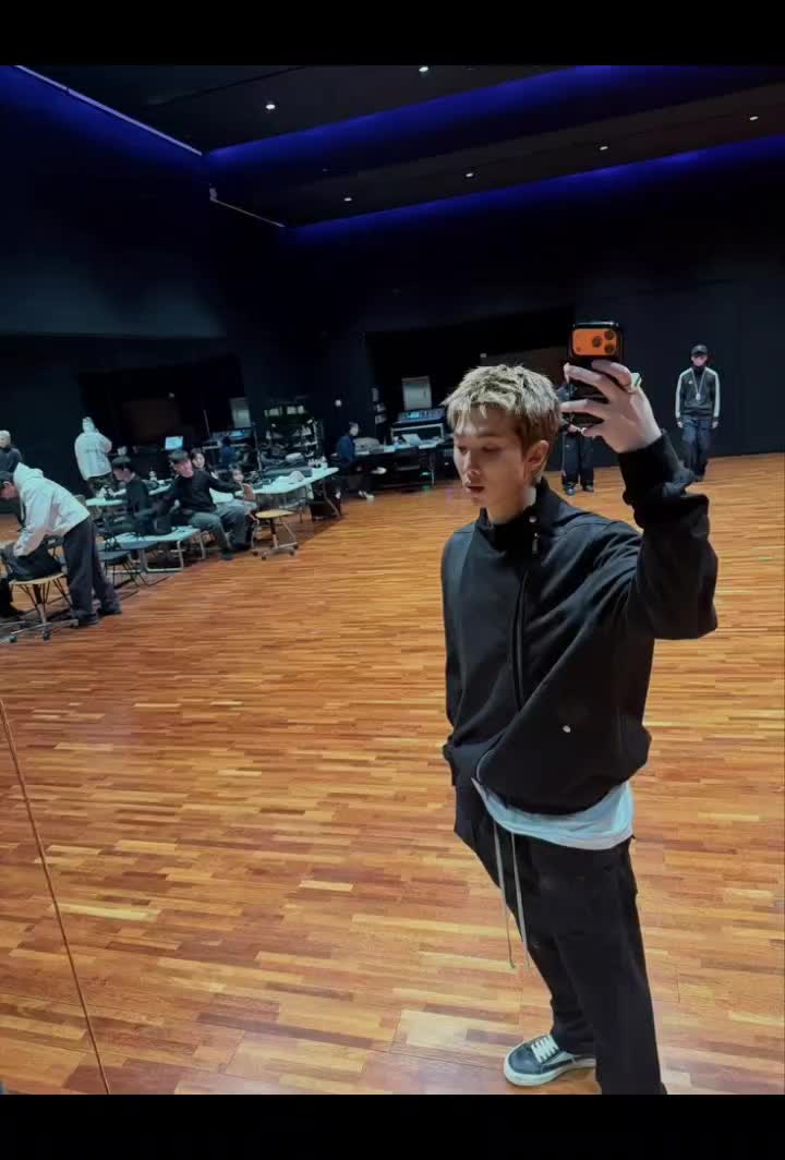 @RM