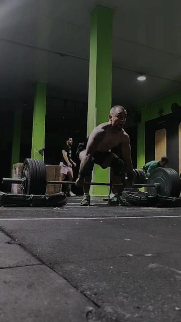 @leozamora89