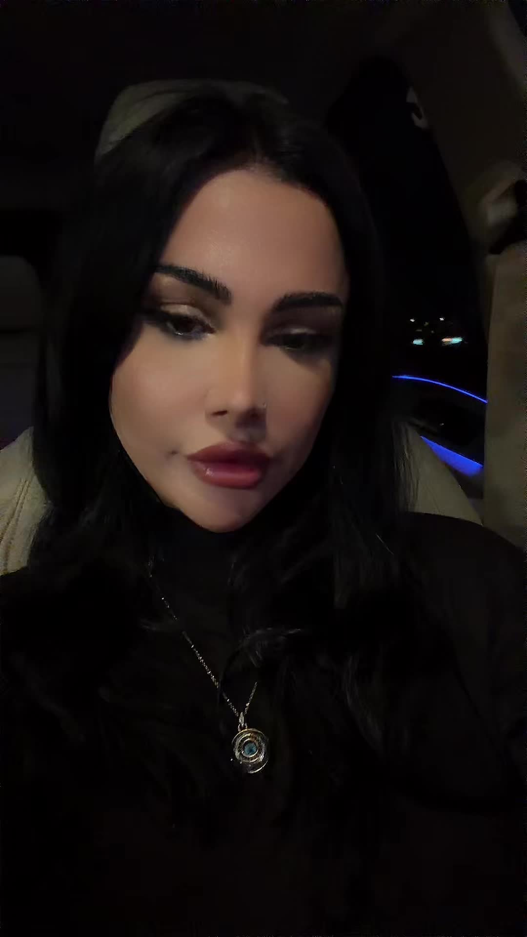 @DamlaA