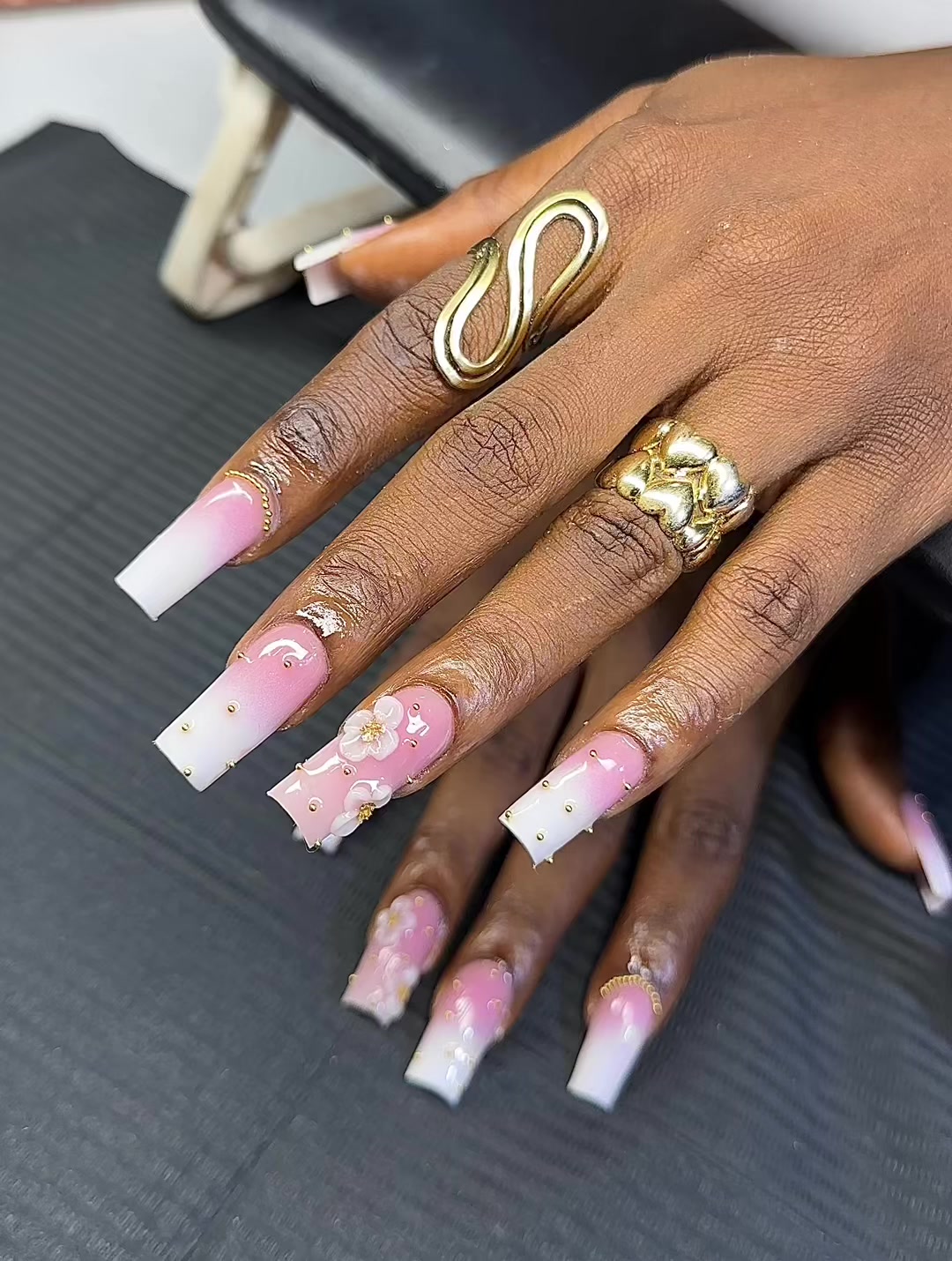 @NAIL TECHNICIAN IN IBADAN