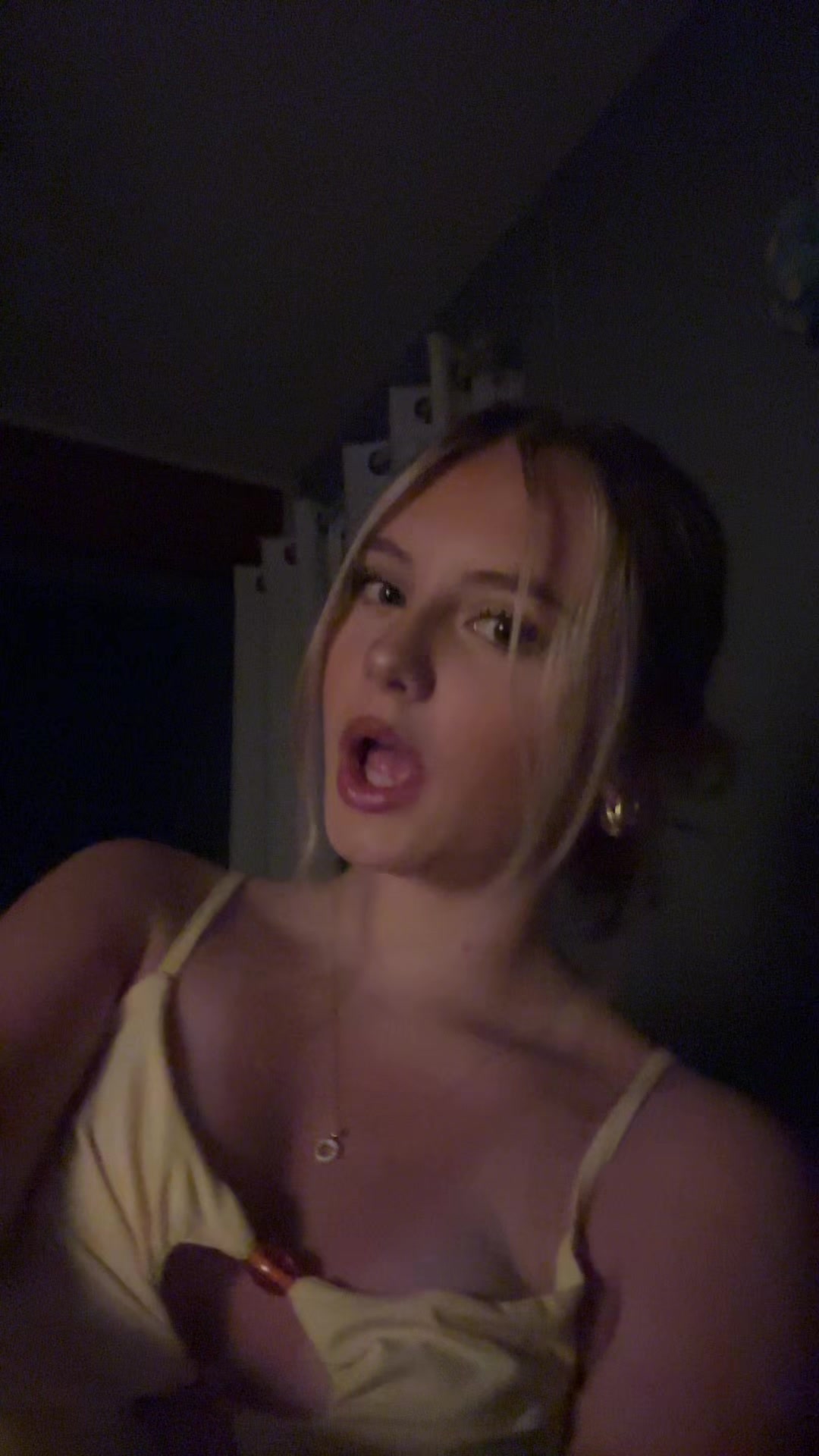 @cam🧟