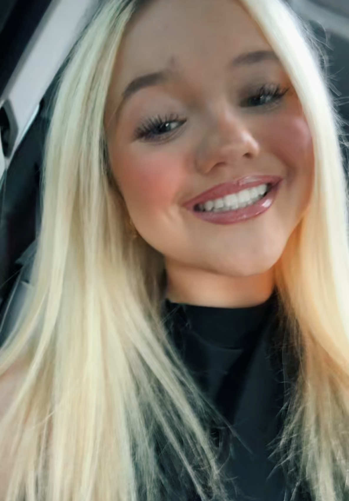 @𝐛 𝐫 𝐚 𝐢 𝐥 𝐲☻︎