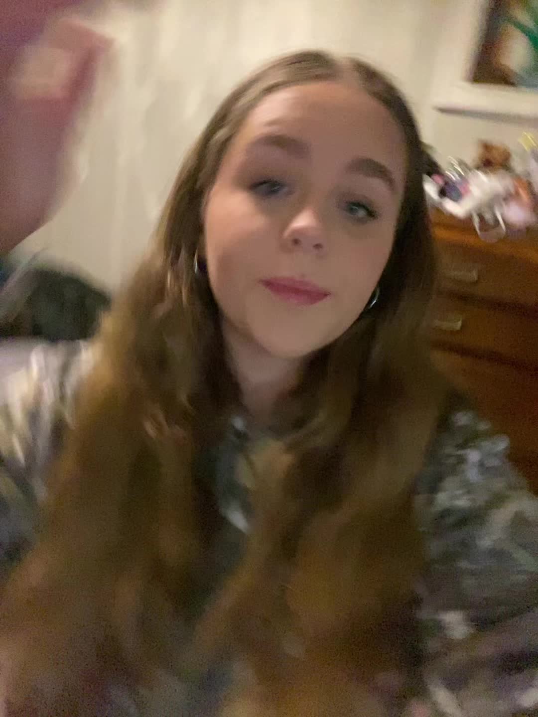 @L Y L A