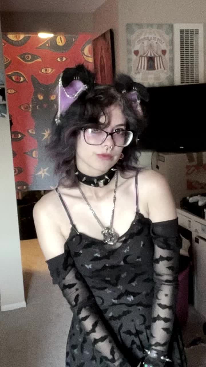 @Cryptid🦇