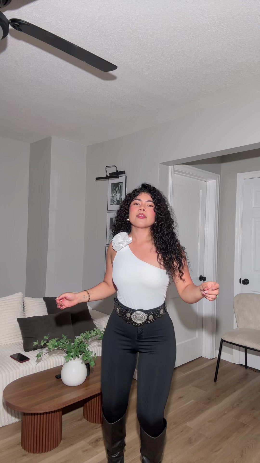 @Rivera _Vane✨