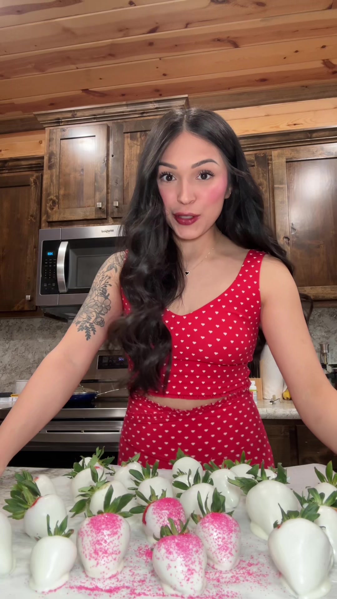 @Adamari | Mom of 2