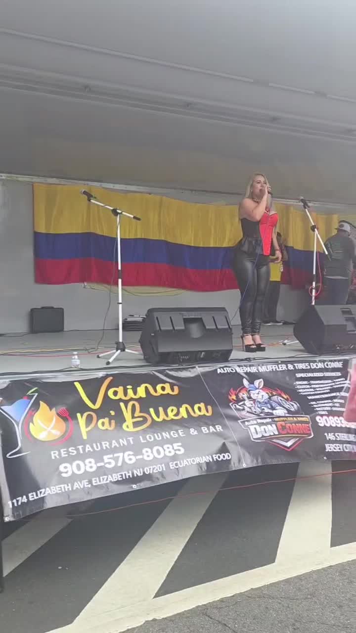 @KSandra Moya