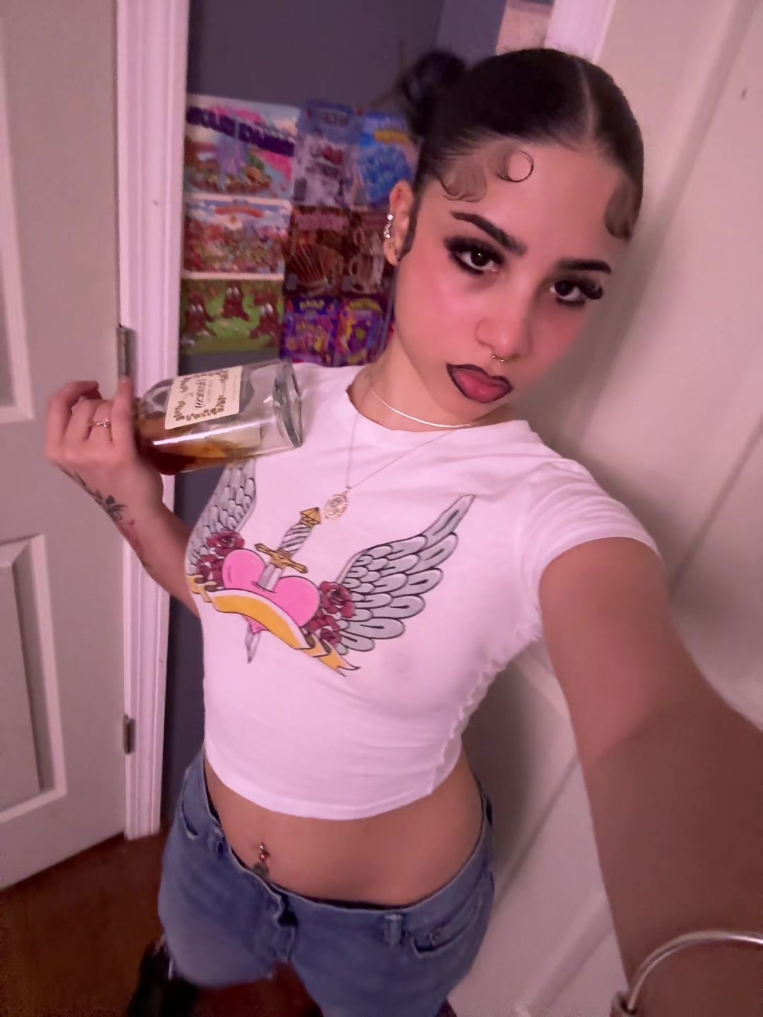@belly 𖣂