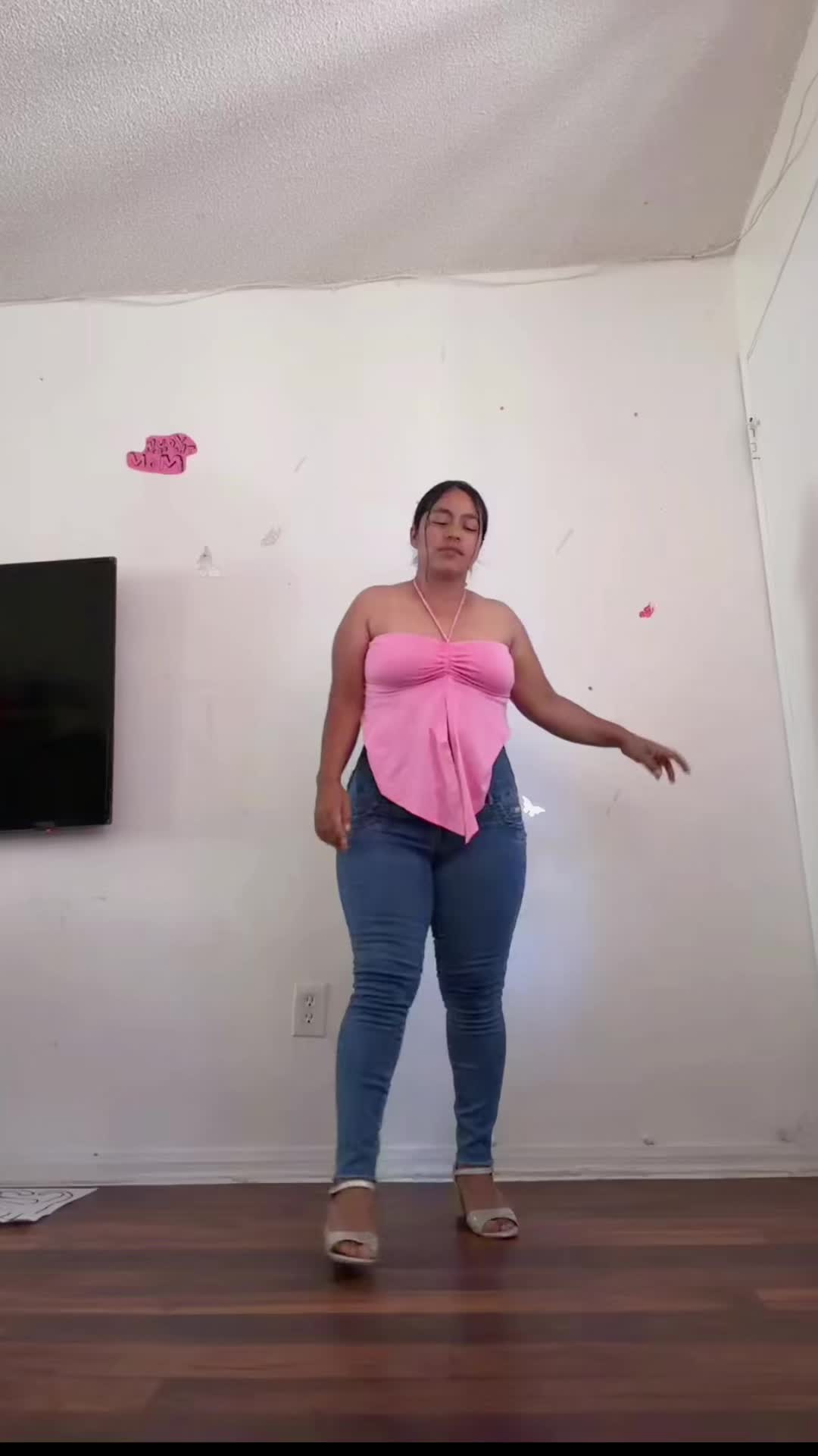 @Reina Maya