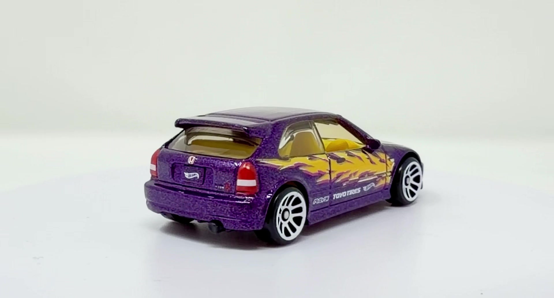@diecasthype