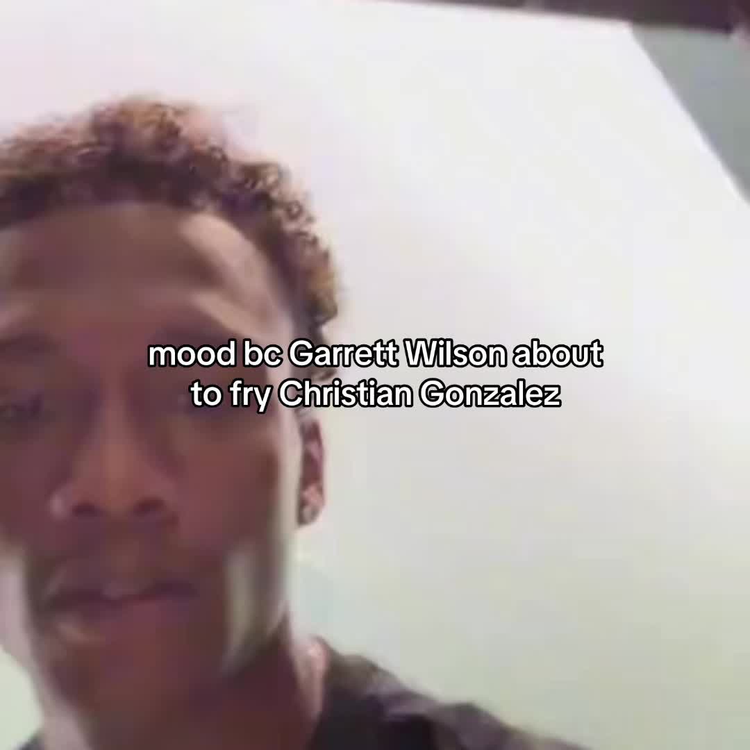 @𝘾𝙝𝙧𝙞𝙨 🖤