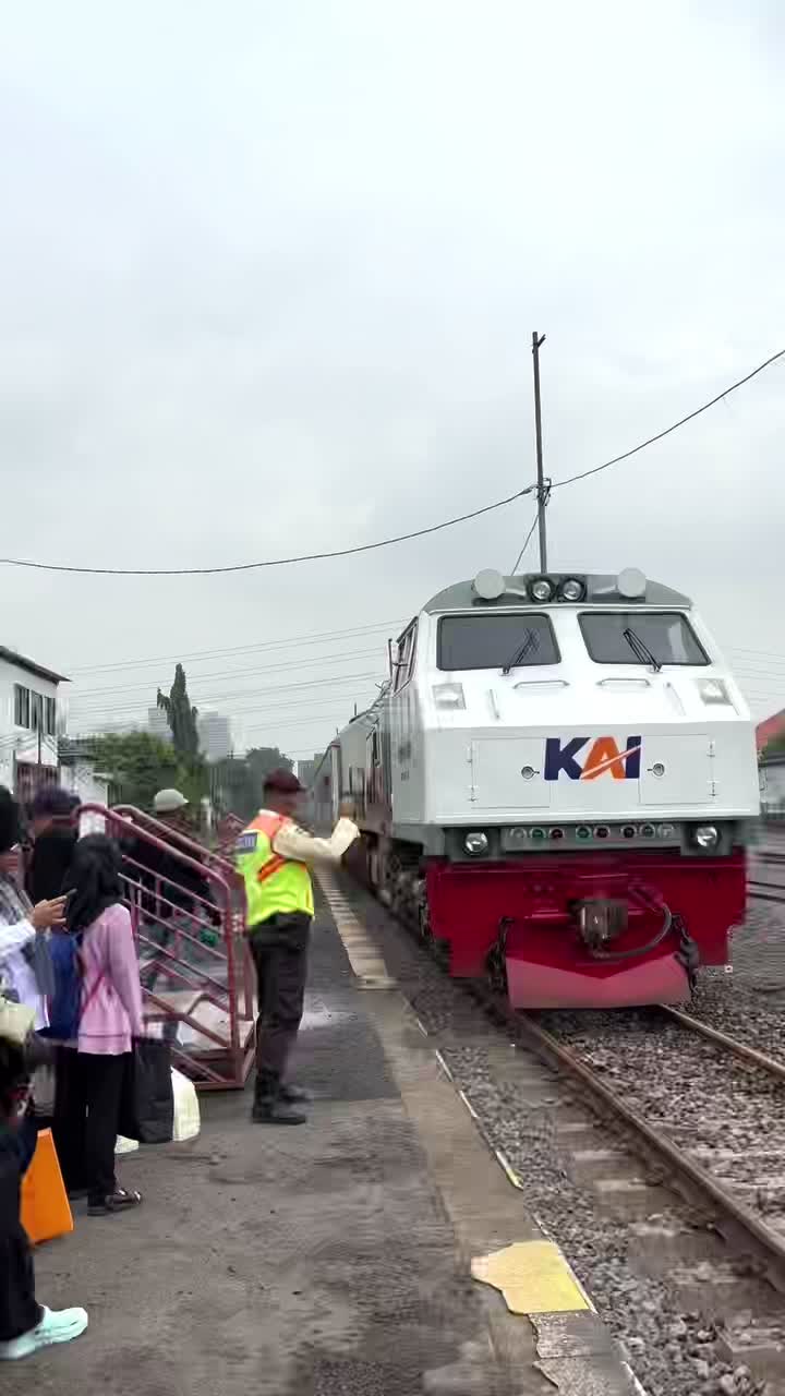 @vjniee_
