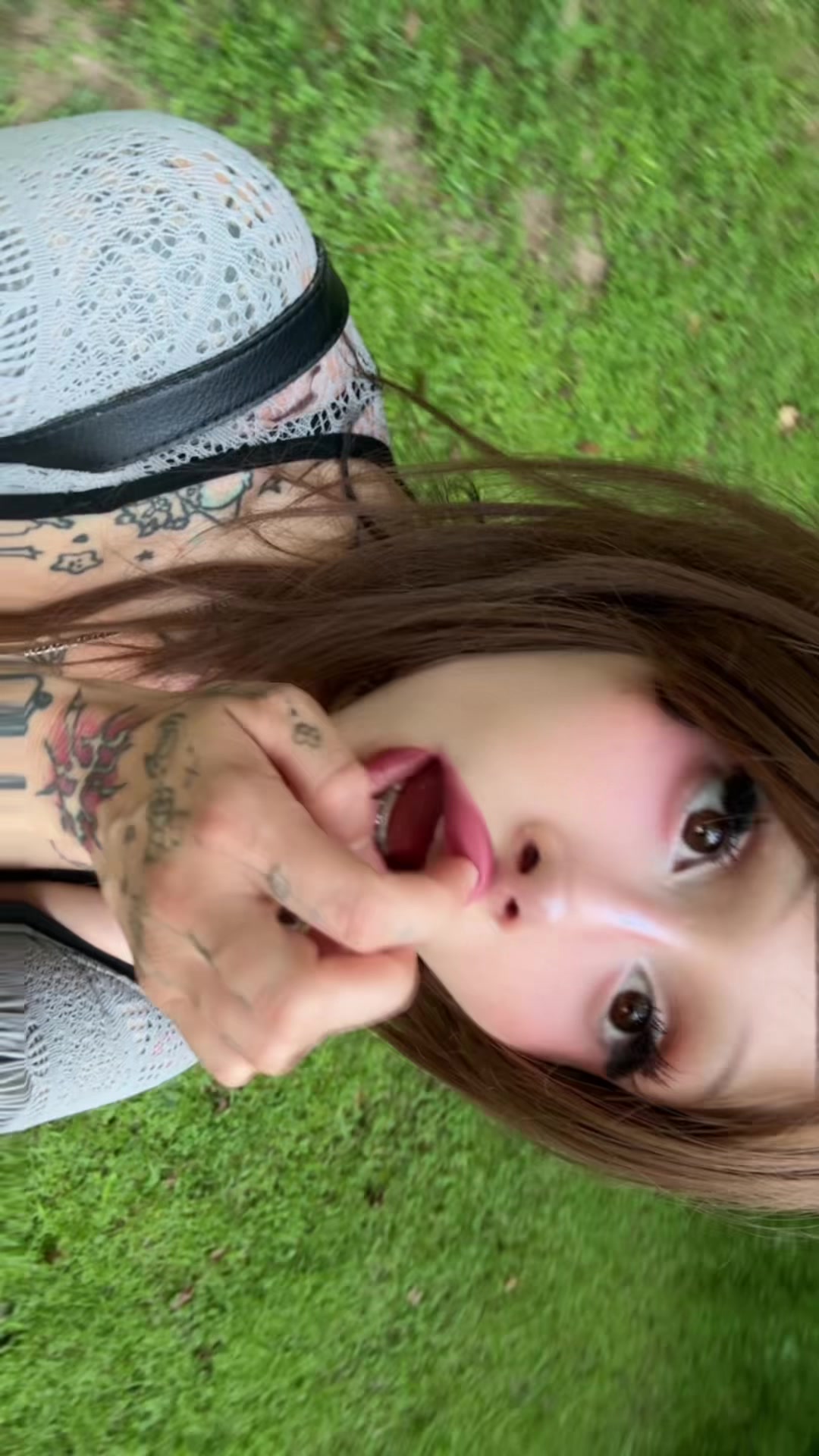 @zommmbri