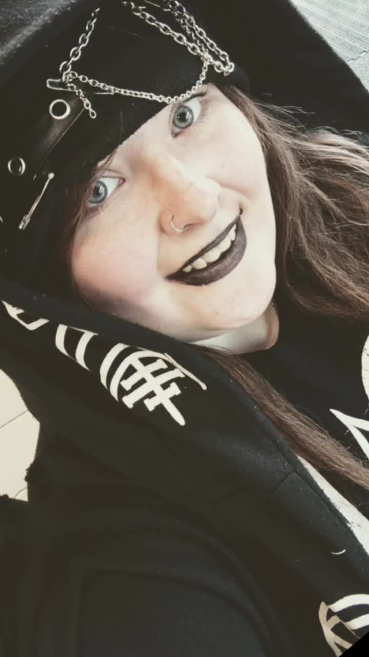 @🖤beautiful kind queen🖤