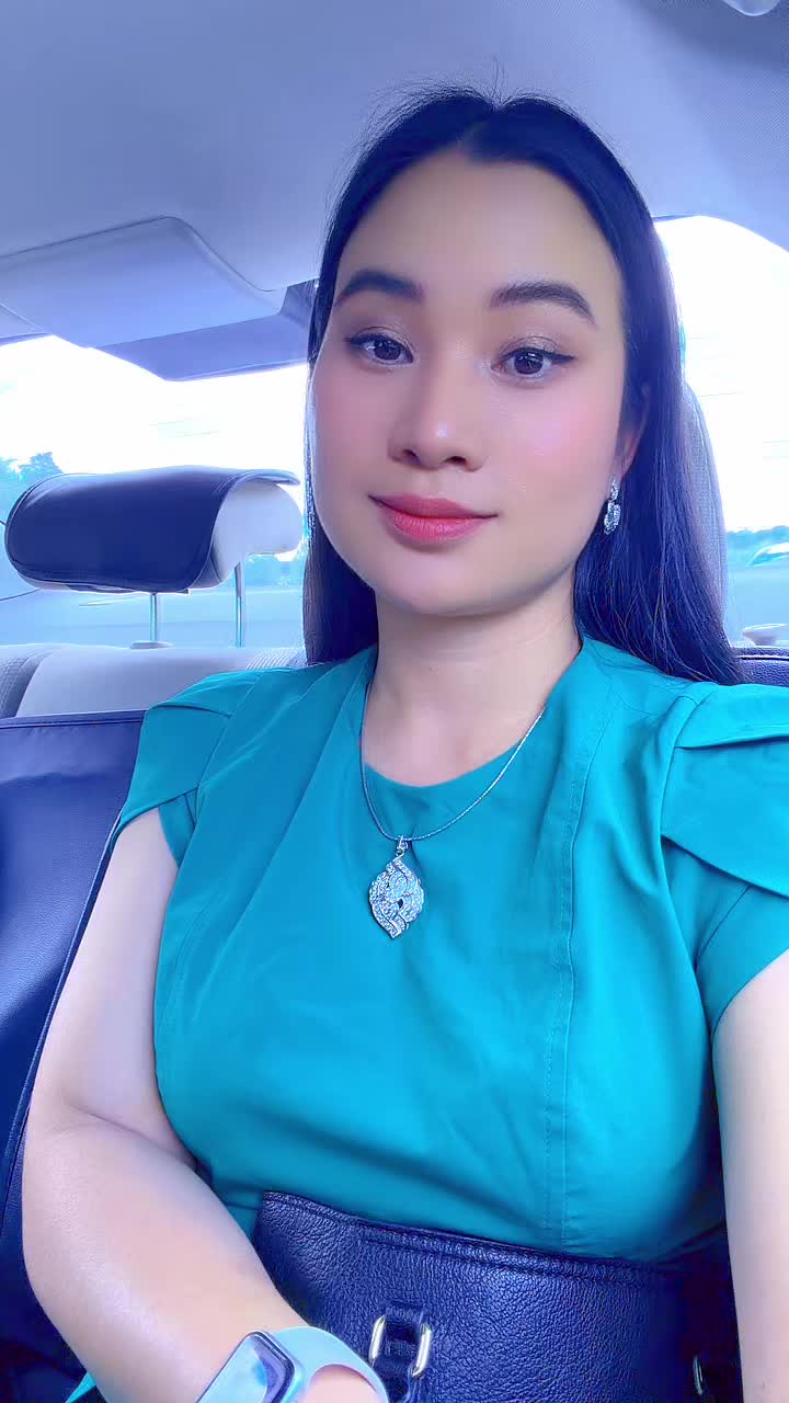 @မမနန်း