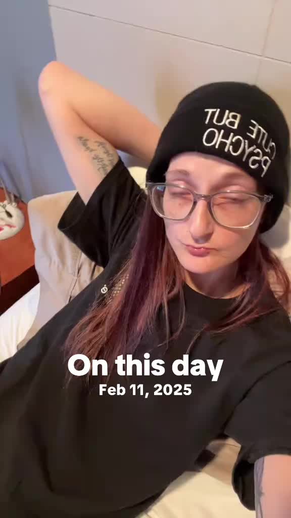 @Bethanys_bookshelf420🏳️🌈