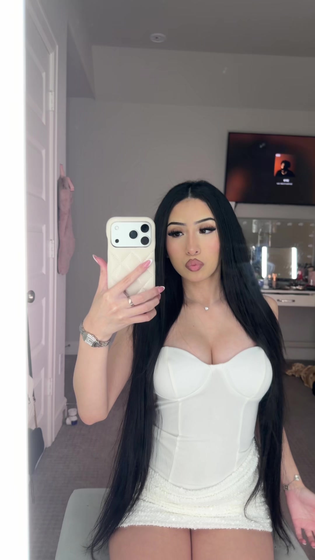@aimeesofera