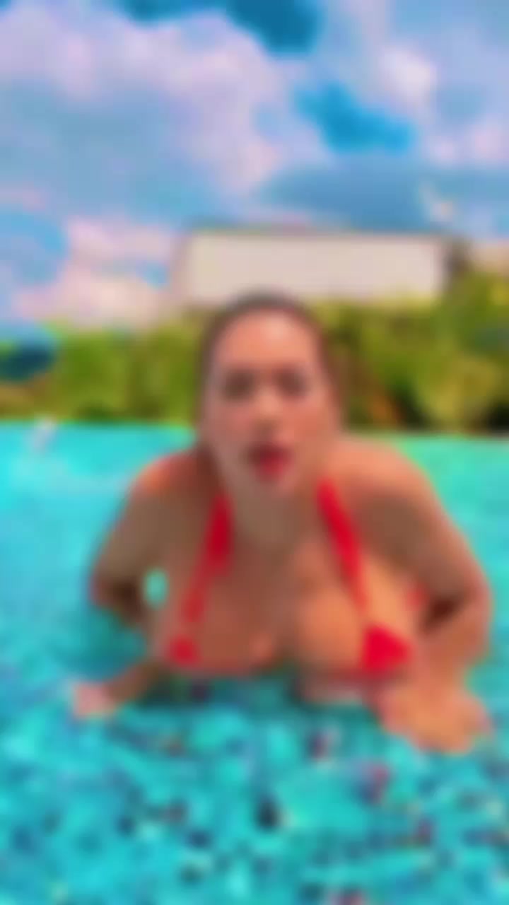 @Camila El Bombóm