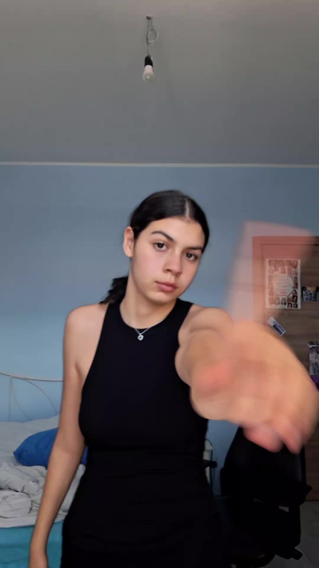 @𝒞𝓁𝒶𝓇𝒾📚